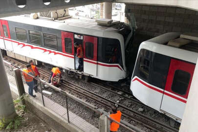 İzmir'de metro raydan çıktı; 3 kişi yaralı