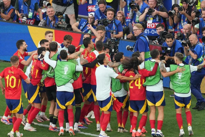 İspanya adını yarı finale yazdıran ilk takım oldu