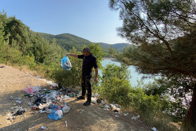 Göletin çevresini çöplüğe çevirdiler, sosyal medya fenomeni duruma isyan etti