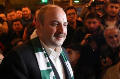 Mustafa Varank, Bursaspor’un deplasman sponsoru oldu