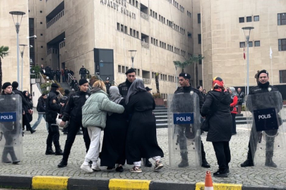 Bursa Adliyesi'nde duruşma salonunda silahlı saldırı; 2 ölü, 2 jandarma yaralı