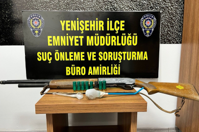 Polislerin şüphelendiği araçta uyuşturucu çıktı