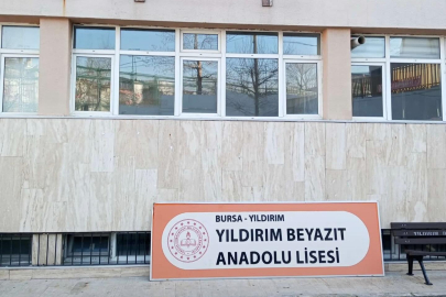 Bursa'da 2 Anadolu Lisesi 'deprem' gerekçesiyle yıkılıyor